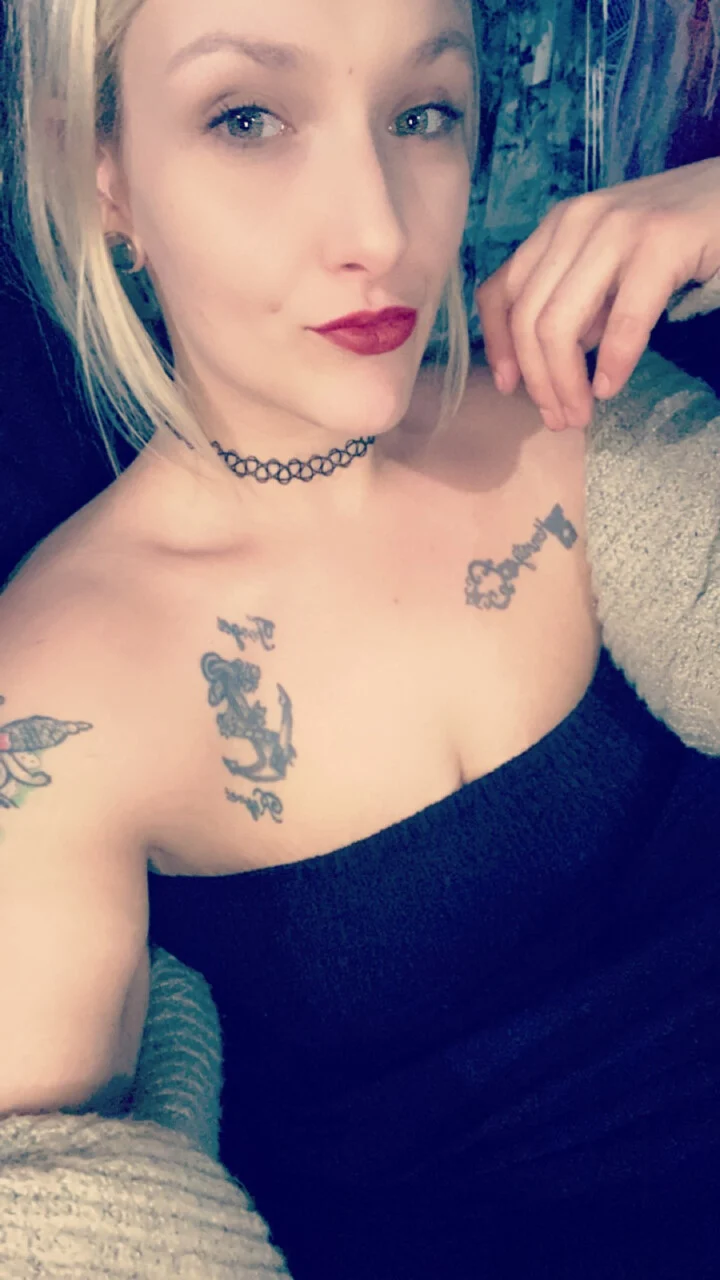 🖤 𝓒𝓵𝓸𝓾𝓭 𝓠𝓾𝓮𝓮𝓷 🖤 OnlyFans