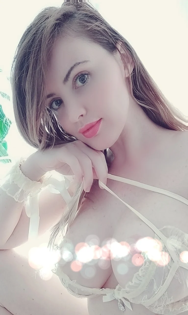 Angi OnlyFans