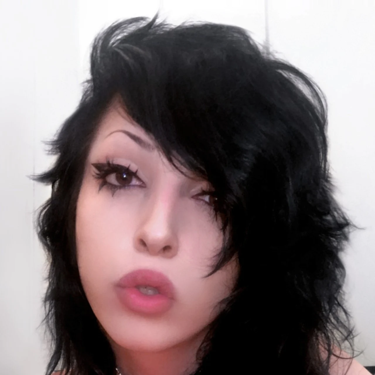 𝖛𝖆𝖑𝖐𝖞𝖗𝖎𝖊𝖆𝖈𝖎𝖉 ♡ OnlyFans