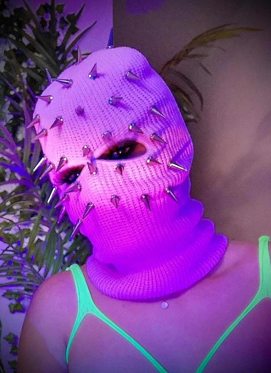 Stoneusebadgirl2 Mymfans