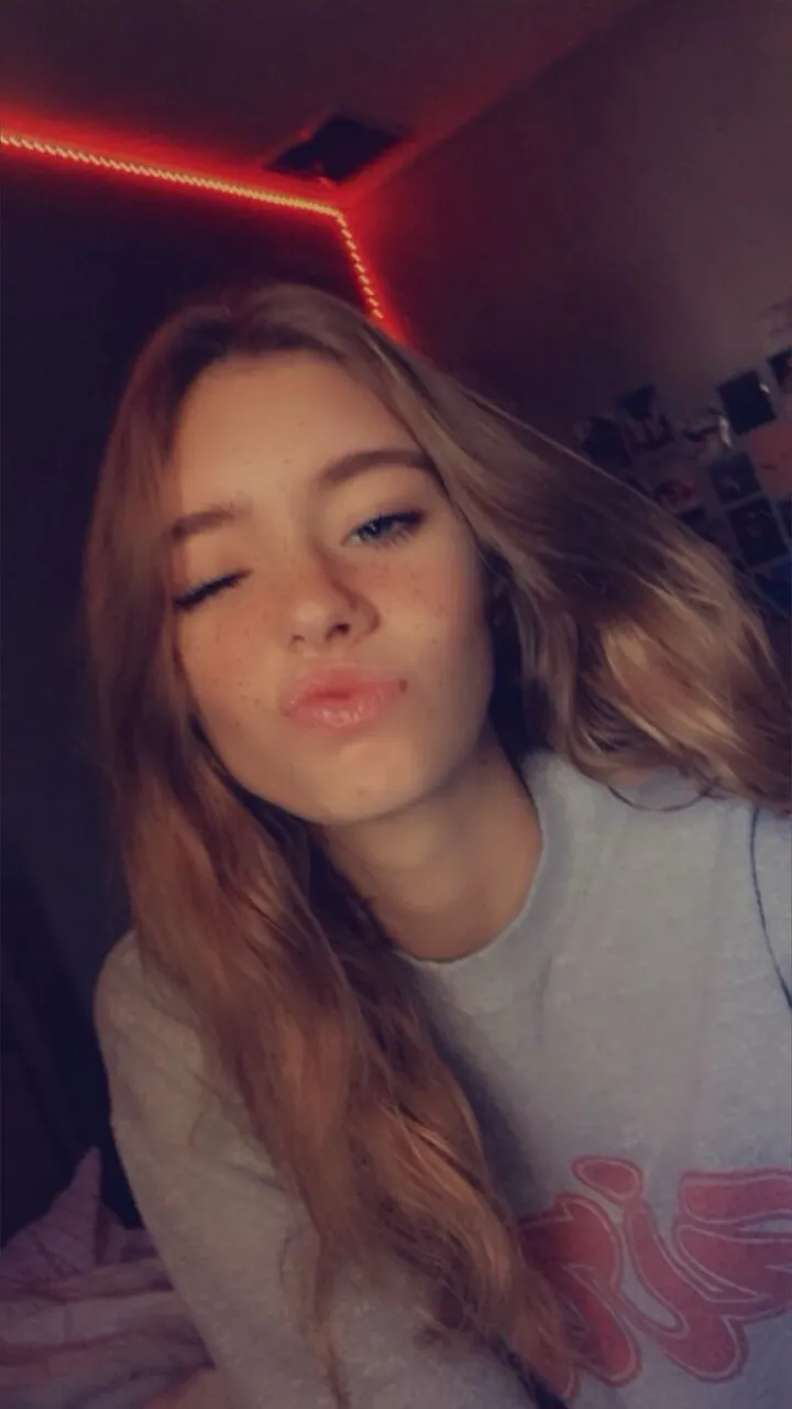 Lora Berry 🥰💗 OnlyFans