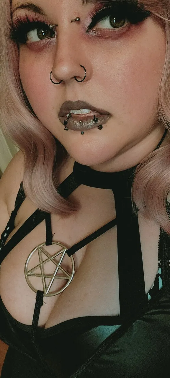 Rae Valentine OnlyFans