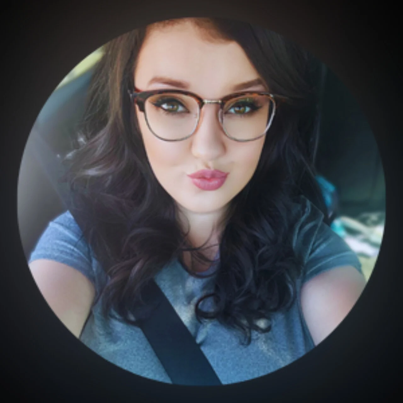 Aerie Saunders • BBW Tatted Housewife OnlyFans