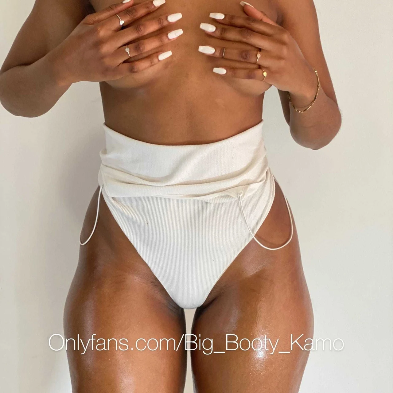 Kamo with the booty OnlyFans