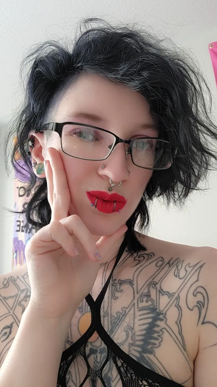 Toxic Tina 🖤 OnlyFans