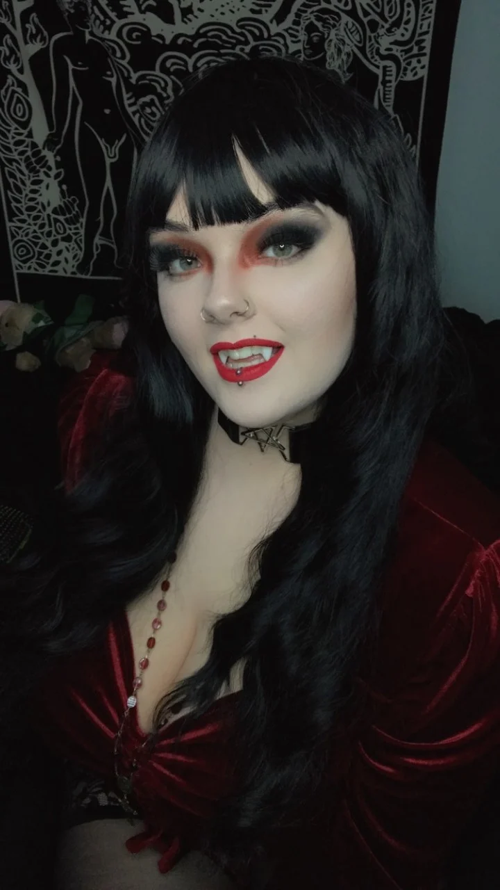 🕷bbw goth bitch 🕷 OnlyFans