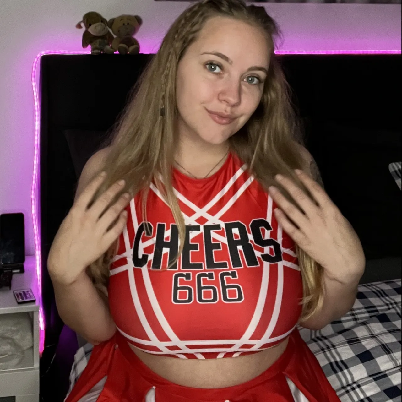 Julie 🎀 OnlyFans